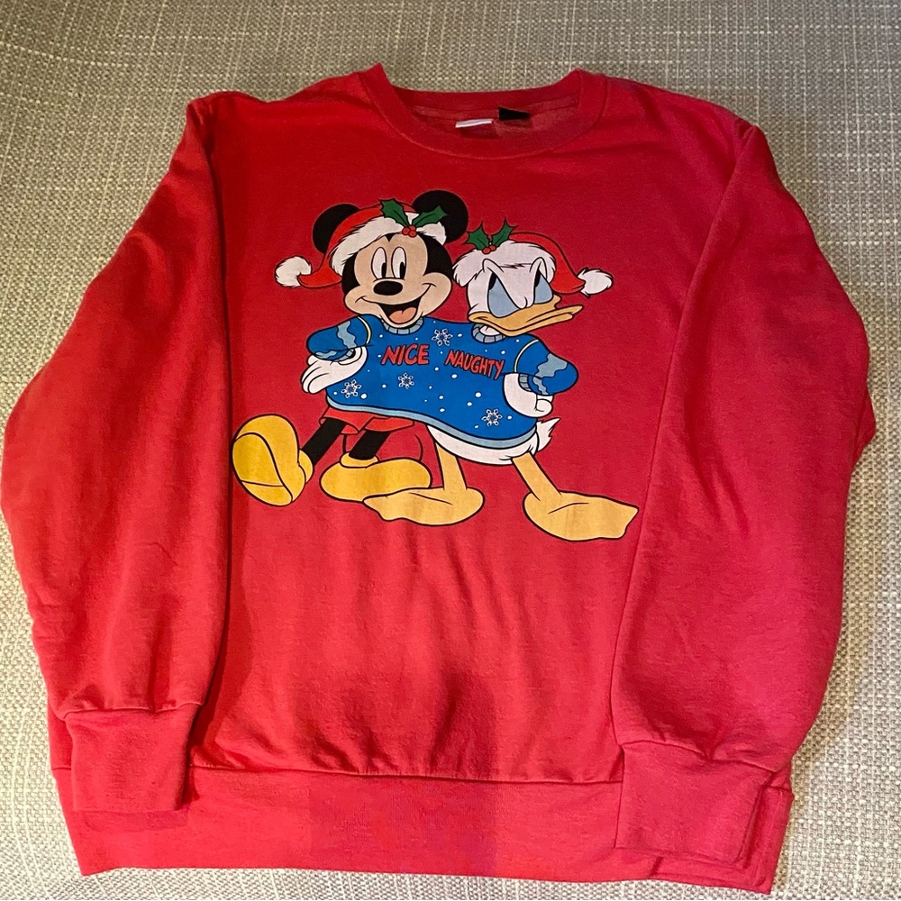 Disney Christmas sweatshirt, vintage, women’s or men’s
